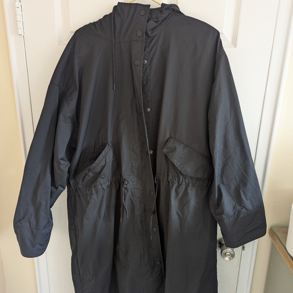 Medium Tall Gap Oversized long line parka - Picture 2 of 4